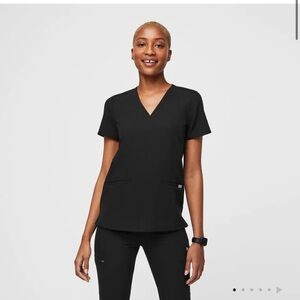 Figs black scrubs NWT
S top, ST bottoms